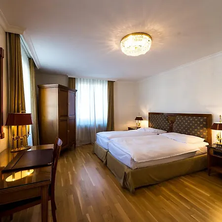 Du Raisin מלון 3*